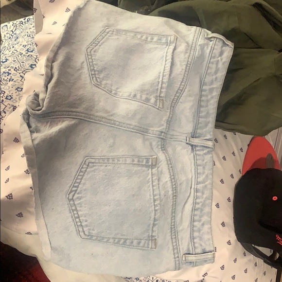 🍍Light blue denim shorts🍍 - Picture 1 of 4